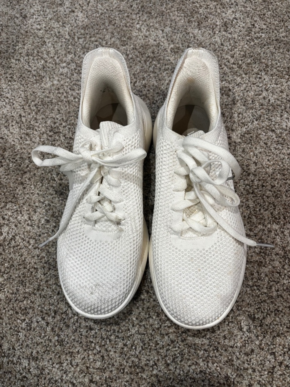 Vivaia sneakers